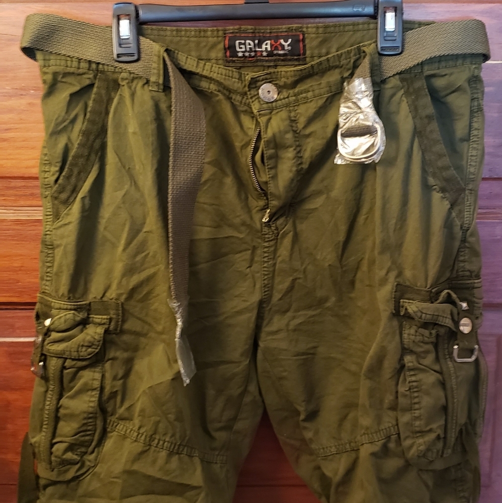 Cargo Shorts NWT (38=34)